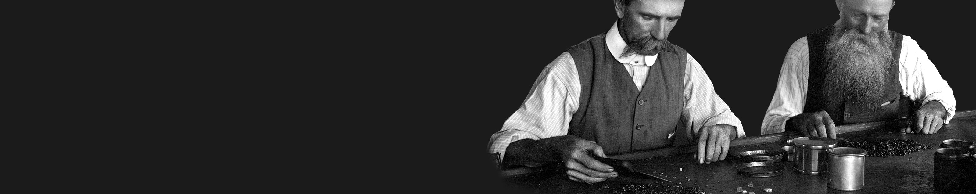 The first diamond discoveries in South Africa were alluvial, meaning they were found as deposits along a river bed. In 1867, a 15-year-old boy named Erasmus Jacobs found a small transparent rock along the banks of the Orange River, near his farm where he lived with his family. Erasmus showed the stone to his father, who in turn showed it to a neighbourhood farmer, Schalk van Niekerk.