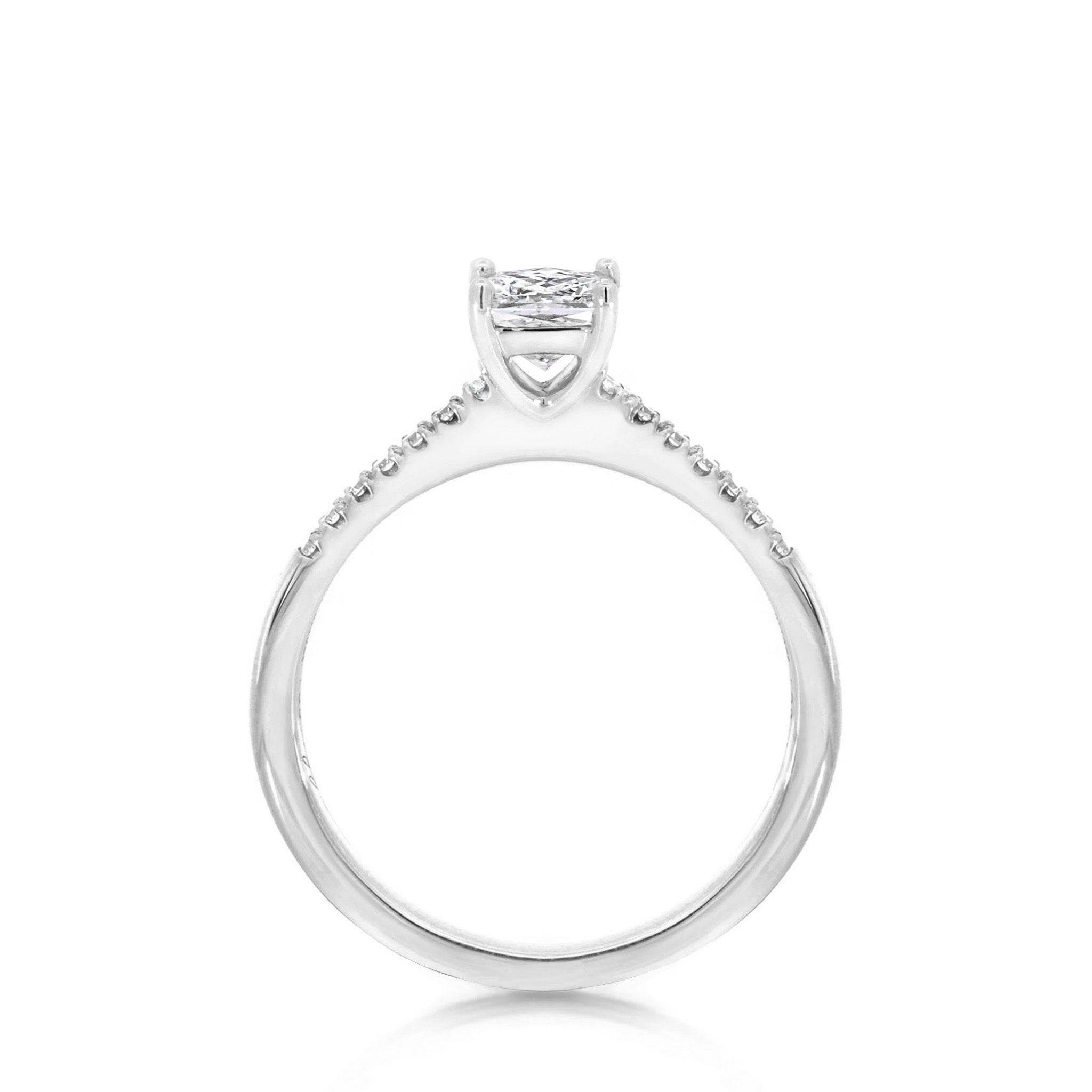 #Metal_Platinum #Carat Weight_0.5