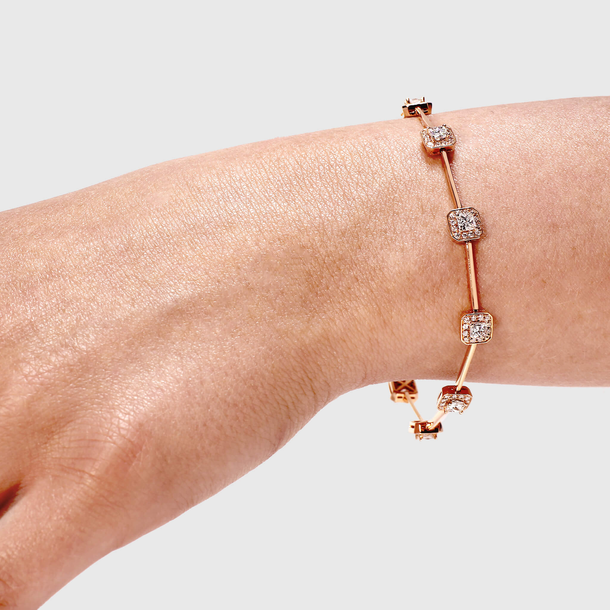 My Girl Halo Station Bracelet 1.70 Carat 18K Rose Gold Model View