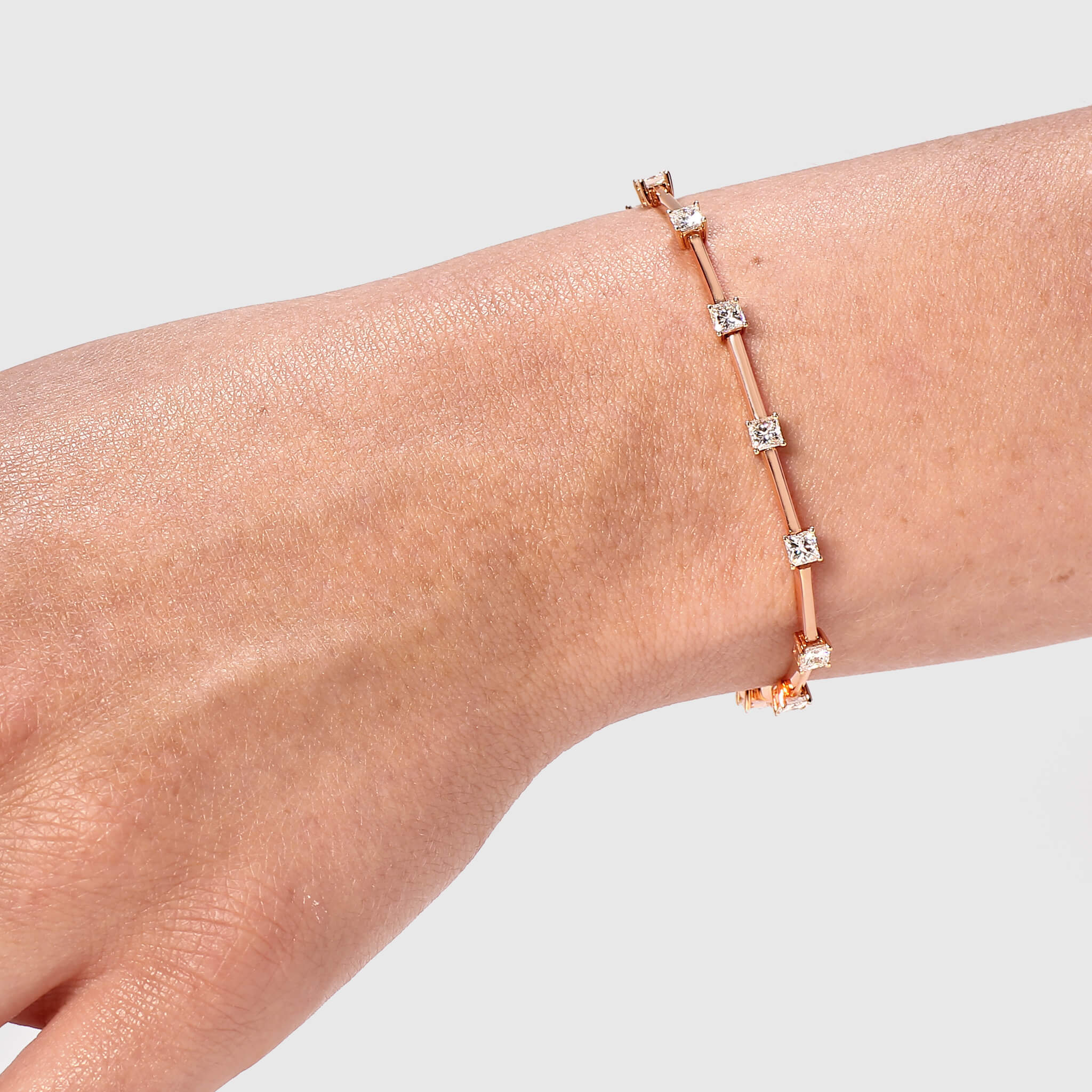 My Girl Station Bracelet 2.50 Carat 18K Rose Gold Model View
