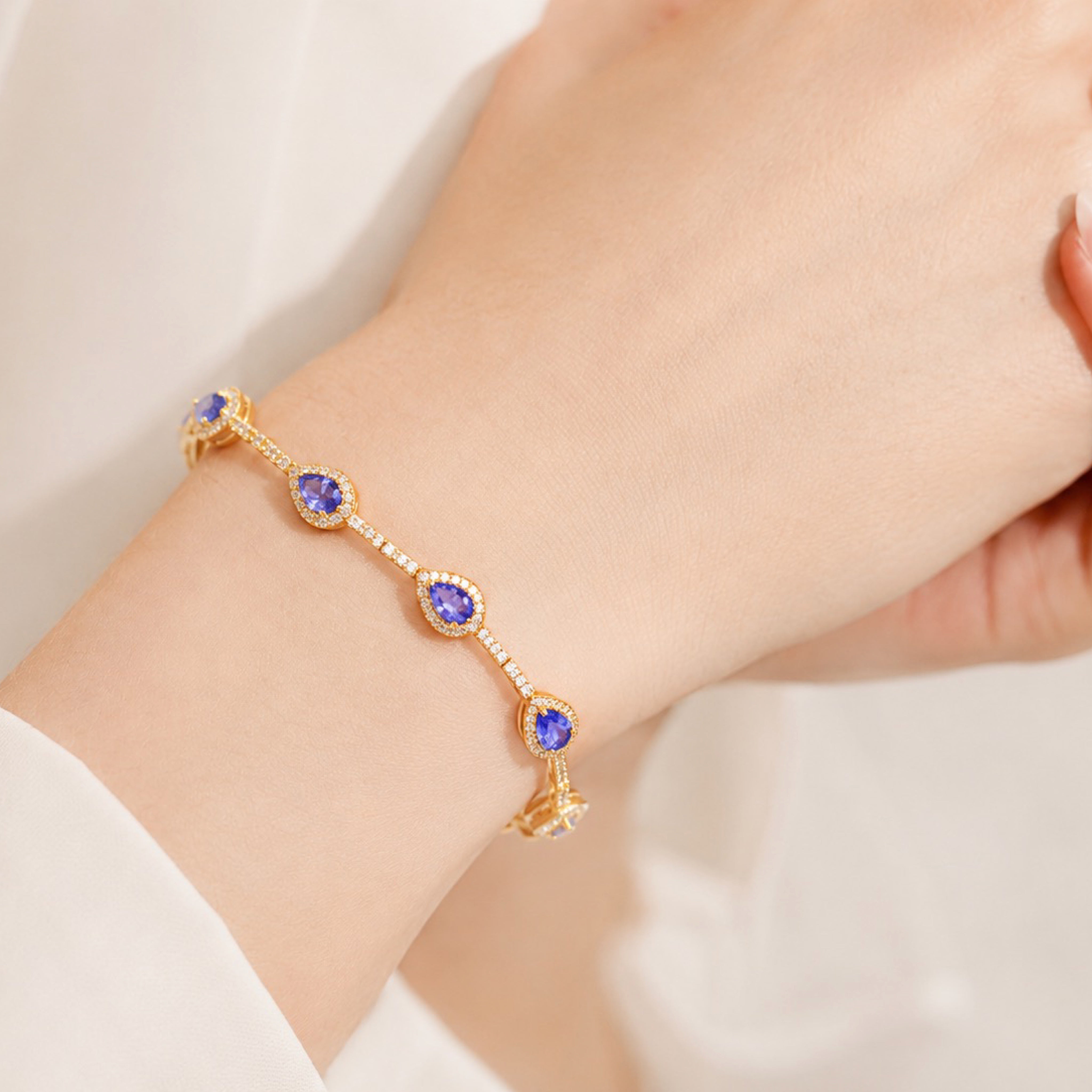 #Metal_Yellow Gold