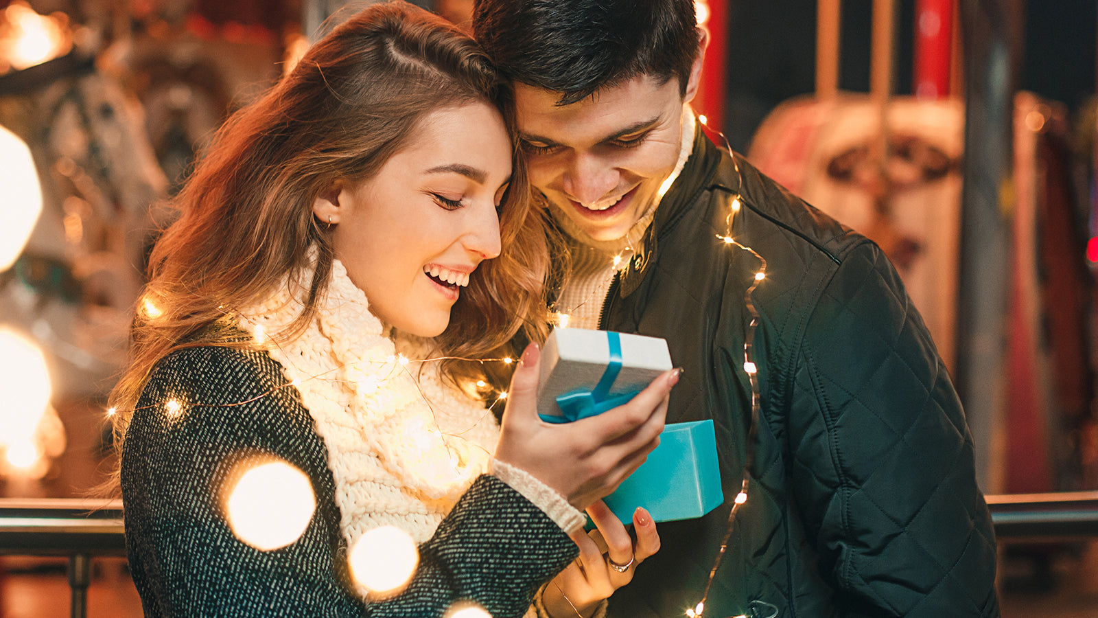 5 AMAZING WAYS TO PROPOSE THIS CHRISTMAS - SHIMANSKY.CO.ZA