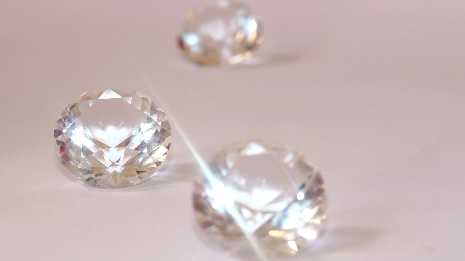 A GUIDE TO INVESTING IN DIAMONDS