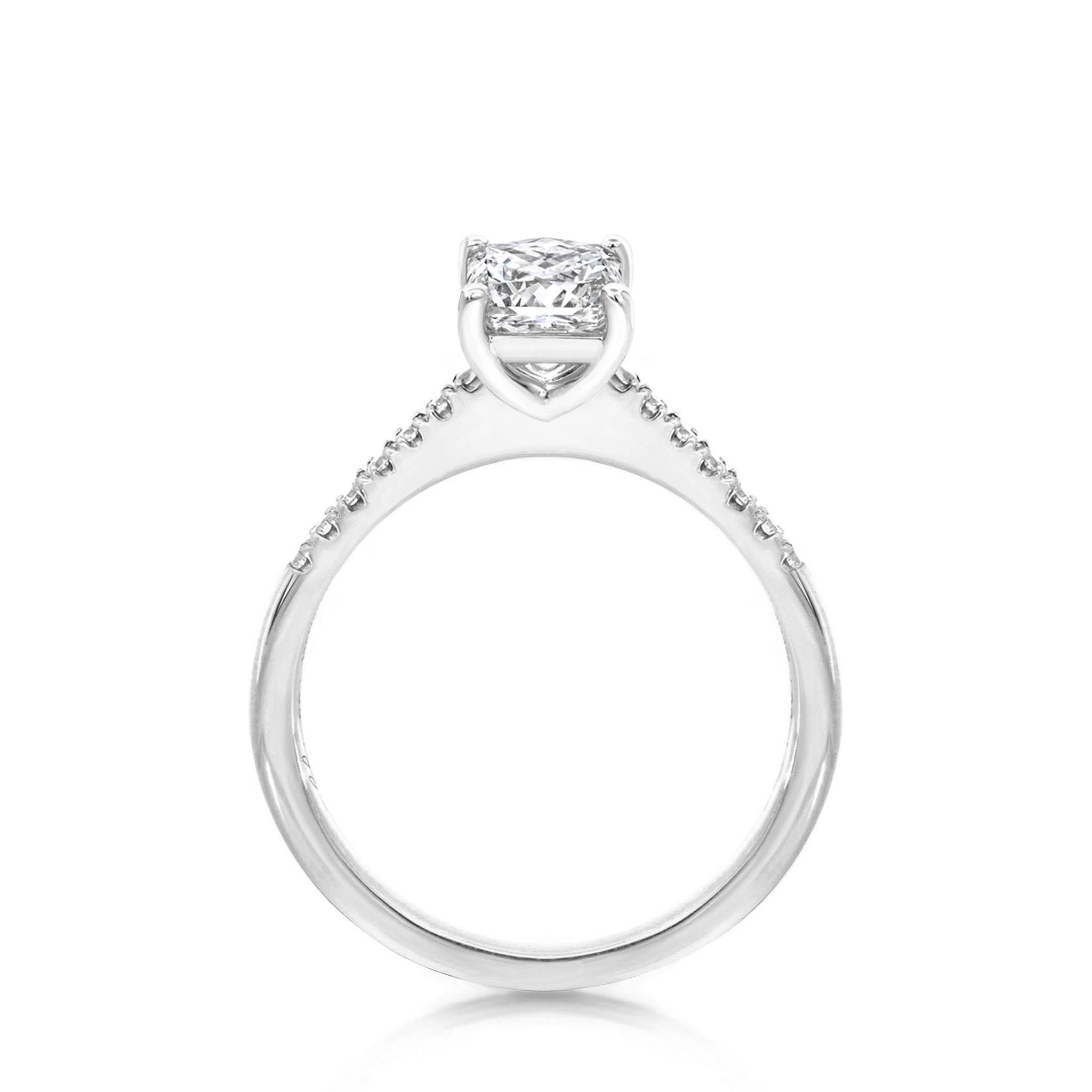 #Metal_Platinum #Carat Weight_1