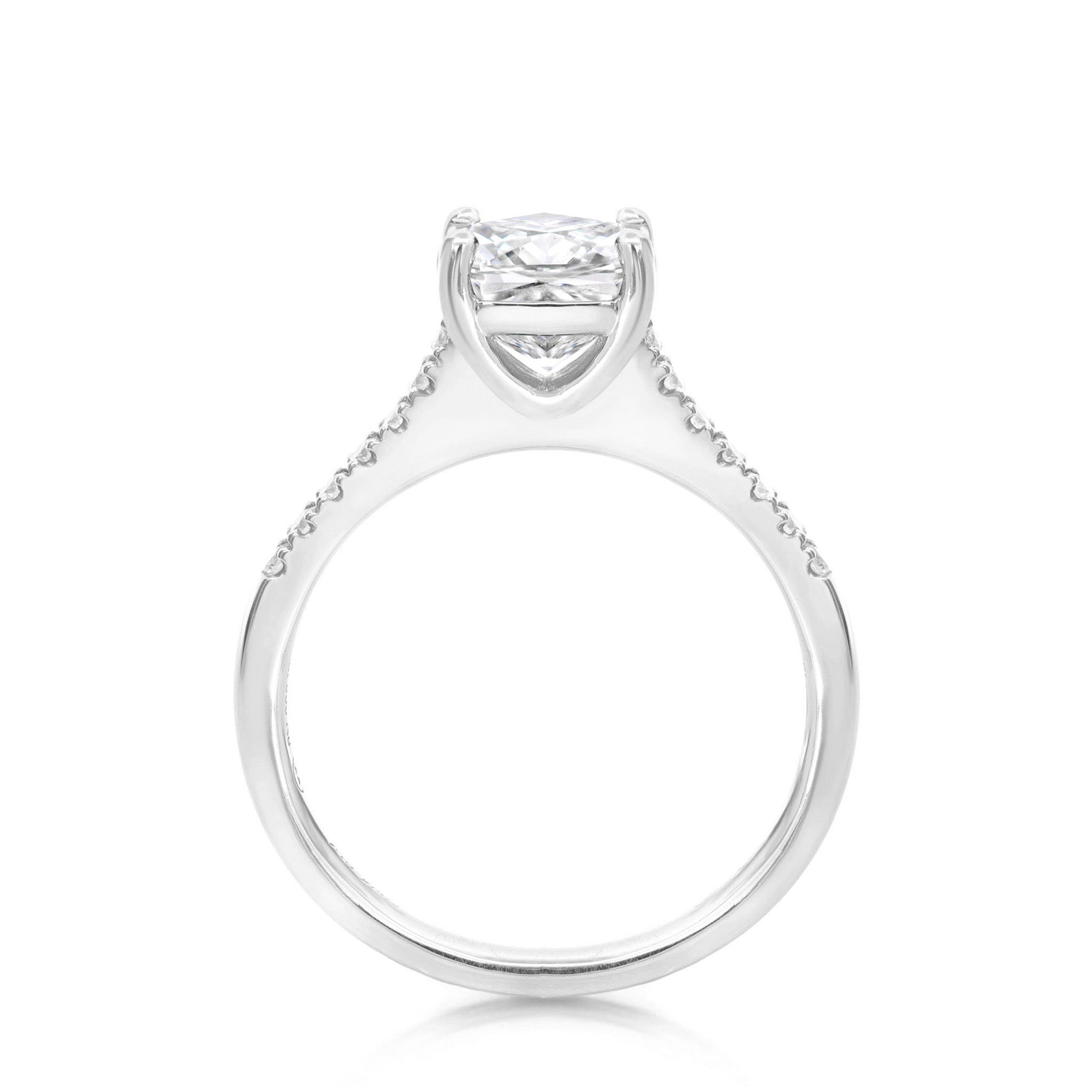 #Metal_Platinum #Carat Weight_2