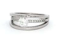 #Metal_Platinum #Centre Carat Weight_0.5